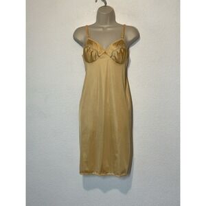 Vintage Vassarette Hollywood Gold Lace Nylon Full Slip Dress S 34 by Munsingwear